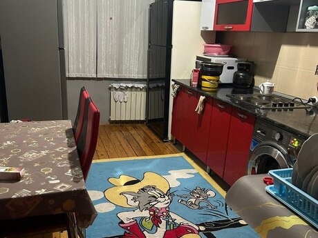 3 otaqlı köhnə tikili - Elmlər Akademiyası m. - 80 m²