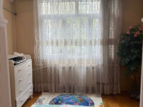 4 otaqlı köhnə tikili - Nəsimi r. - 100 m²
