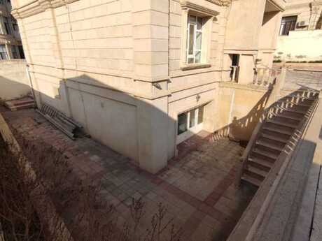 8 otaqlı həyət evi/bağ evi - Badamdar q. - 250 m²