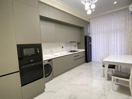 3 otaqlı yeni tikili - 28 May m. - 120 m²