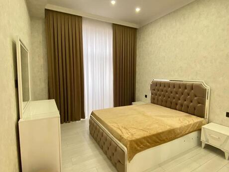 3 otaqlı yeni tikili - 28 May m. - 120 m²