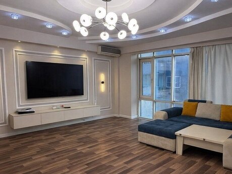 3 otaqlı köhnə tikili - Bakıxanov q. - 115 m²