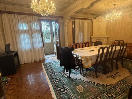 4 otaqlı köhnə tikili - Azadlıq Prospekti m. - 120 m²