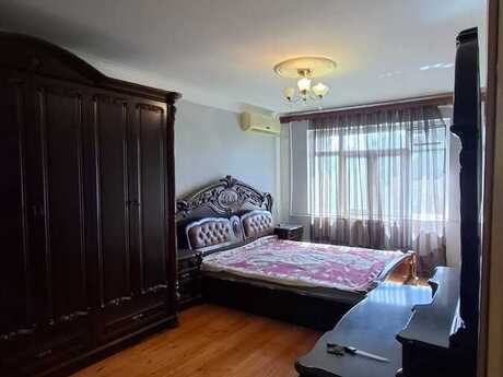 3 otaqlı köhnə tikili - Xalqlar Dostluğu m. - 67 m²