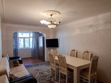 3 otaqlı köhnə tikili - Xalqlar Dostluğu m. - 67 m²