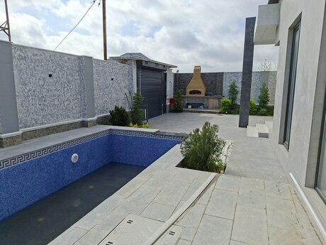 4 otaqlı həyət evi/bağ evi - Şüvəlan q. - 170 m²