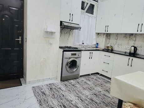 1 otaqlı köhnə tikili - Nizami m. - 35 m²