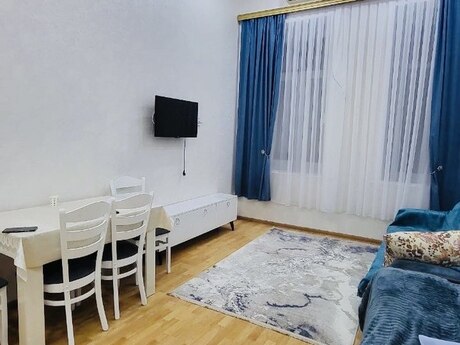 1 otaqlı köhnə tikili - Nizami m. - 35 m²