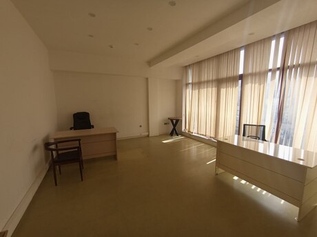 2 otaqlı ofis - Nəriman Nərimanov m. - 60 m²