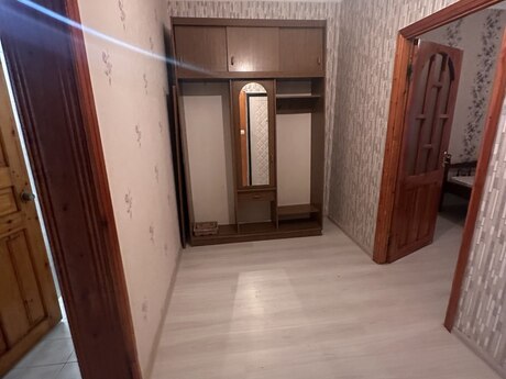 2 otaqlı köhnə tikili - 8-ci mikrorayon q. - 65 m²