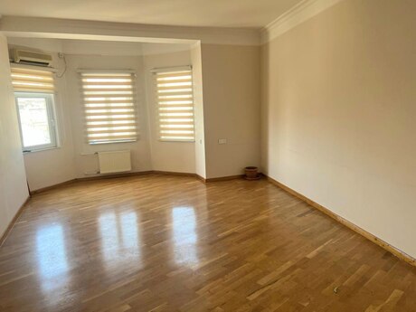 20 otaqlı ofis - Nizami m. - 1100 m²