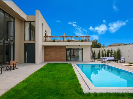 5-комн. дом/дача - пос. Sea Breeze - 400 м²