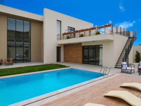 5-комн. дом/дача - пос. Sea Breeze - 400 м²