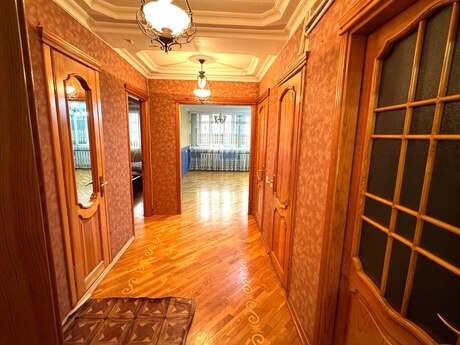 Elan №6069682 - Bakı, 28 May m., 3 otaqlı, 100 m², 7/9 mərtəbə