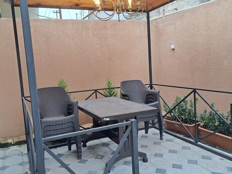 3 otaqlı həyət evi/bağ evi - Maştağa q. - 75 m²
