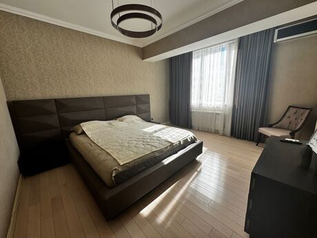 5 otaqlı yeni tikili - Nizami m. - 220 m²