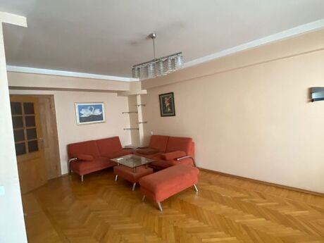 4 otaqlı köhnə tikili - 28 May m. - 120 m²