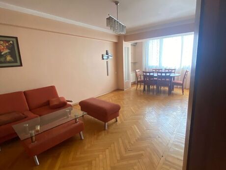 4 otaqlı köhnə tikili - 28 May m. - 120 m²