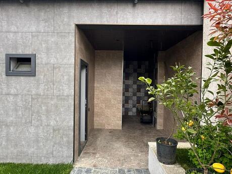 5 otaqlı həyət evi/bağ evi - Novxanı q. - 220 m²