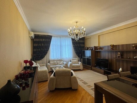 Объявление №6069700 - Баку, м. Ази Асланов, 3-комн., 123 м², 5/16 этаж