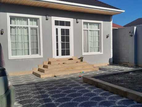 4 otaqlı həyət evi/bağ evi - Saray q. - 72 m²