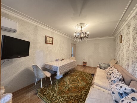 3 otaqlı köhnə tikili - Neftçilər m. - 65 m²