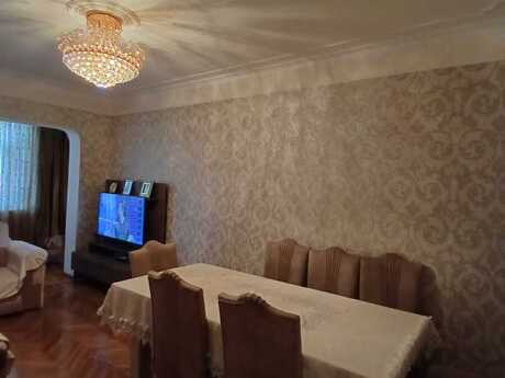 4 otaqlı köhnə tikili - Azadlıq Prospekti m. - 110 m²