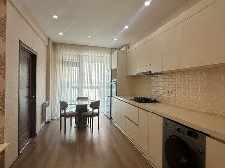 2-комн. новостройка - Хатаинский р. - 55 м²