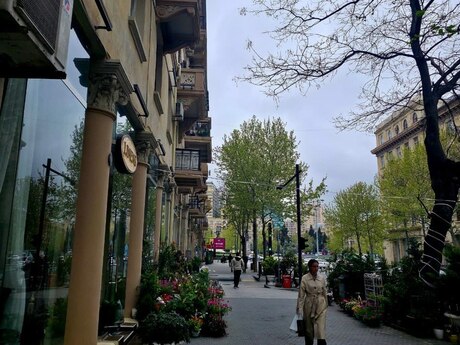 3 otaqlı köhnə tikili - İçəri Şəhər m. - 98 m²