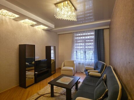3 otaqlı köhnə tikili - İçəri Şəhər m. - 98 m²