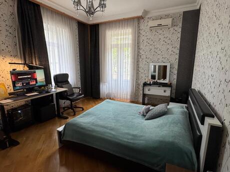 3 otaqlı köhnə tikili - Sahil m. - 120 m²