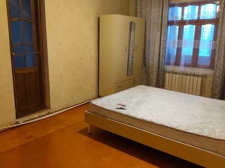 3 otaqlı köhnə tikili - Həzi Aslanov m. - 70 m²