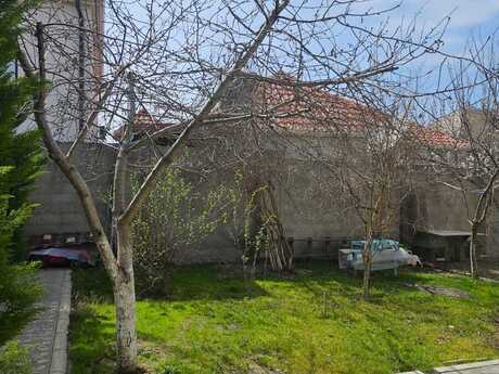 4 otaqlı həyət evi/bağ evi - Mərdəkan q. - 160 m²