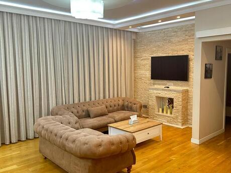 Объявление №6069980 - Баку, м. Ичеришехер, 3-комн., 117 м², 5/15 этаж