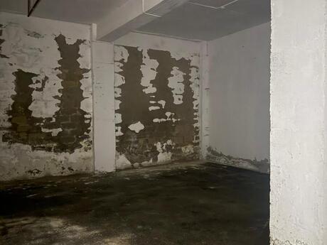 Obyekt - İnşaatçılar m. - 500 m²
