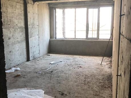 4 otaqlı yeni tikili - 28 May m. - 195 m²
