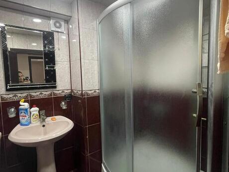 4 otaqlı köhnə tikili - 28 May m. - 120 m²