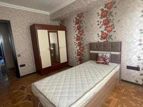 4 otaqlı köhnə tikili - 28 May m. - 120 m²