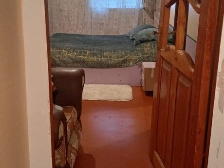 3 otaqlı həyət evi/bağ evi - Biləcəri q. - 50 m²