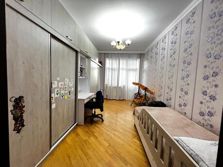 3-комнатная квартира, 125 м², Qara Qarayev: 330 000 ₼ 2