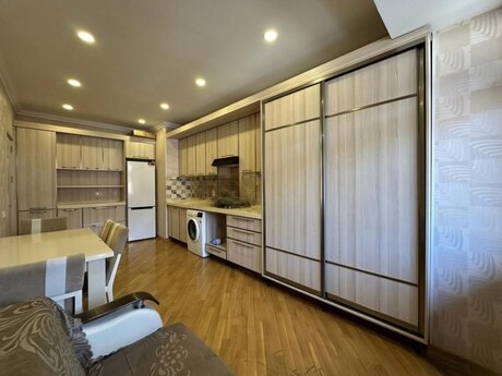 1 otaqlı yeni tikili - Həzi Aslanov m. - 65 m²