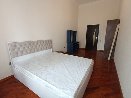 3 otaqlı yeni tikili - İnşaatçılar m. - 120 m²