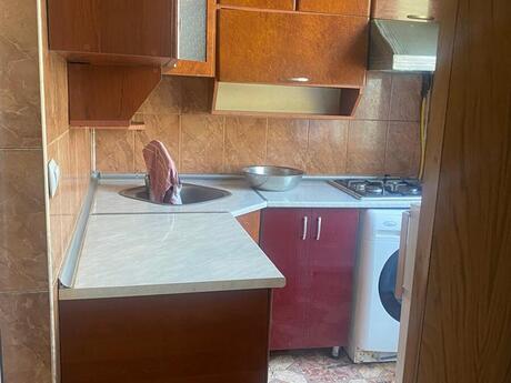 2 otaqlı köhnə tikili - Memar Əcəmi m. - 50 m²
