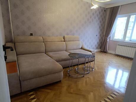 2-комн. вторичка - м. Насими - 52 м²