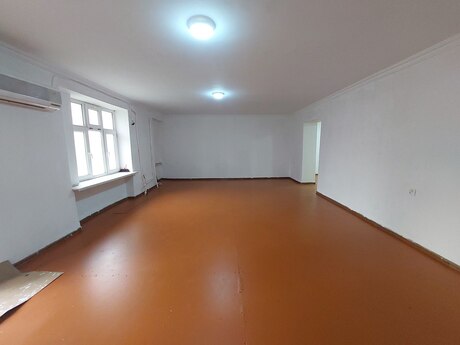 3 otaqlı köhnə tikili - Neftçilər m. - 80 m²