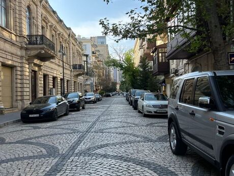 Объявление №6070105 - Баку, м. Сахил, 2-комн., 48 м², 1/3 этаж