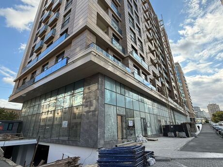 Объект - м. Низами - 327 м²
