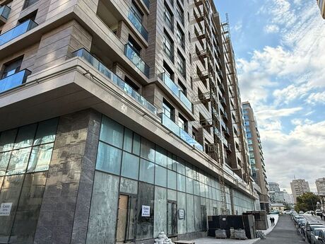 Объект - м. Низами - 327 м²