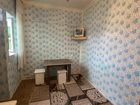 2 otaqlı həyət evi/bağ evi - Binə q. - 40 m²