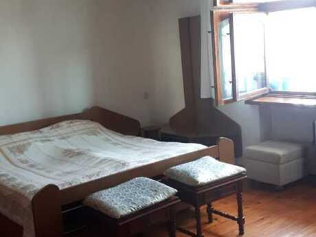 4 otaqlı köhnə tikili - Elmlər Akademiyası m. - 105 m²